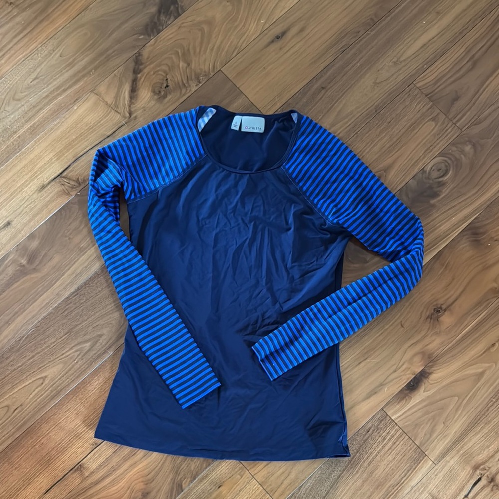 Athleta Long Sleeve Swim Top